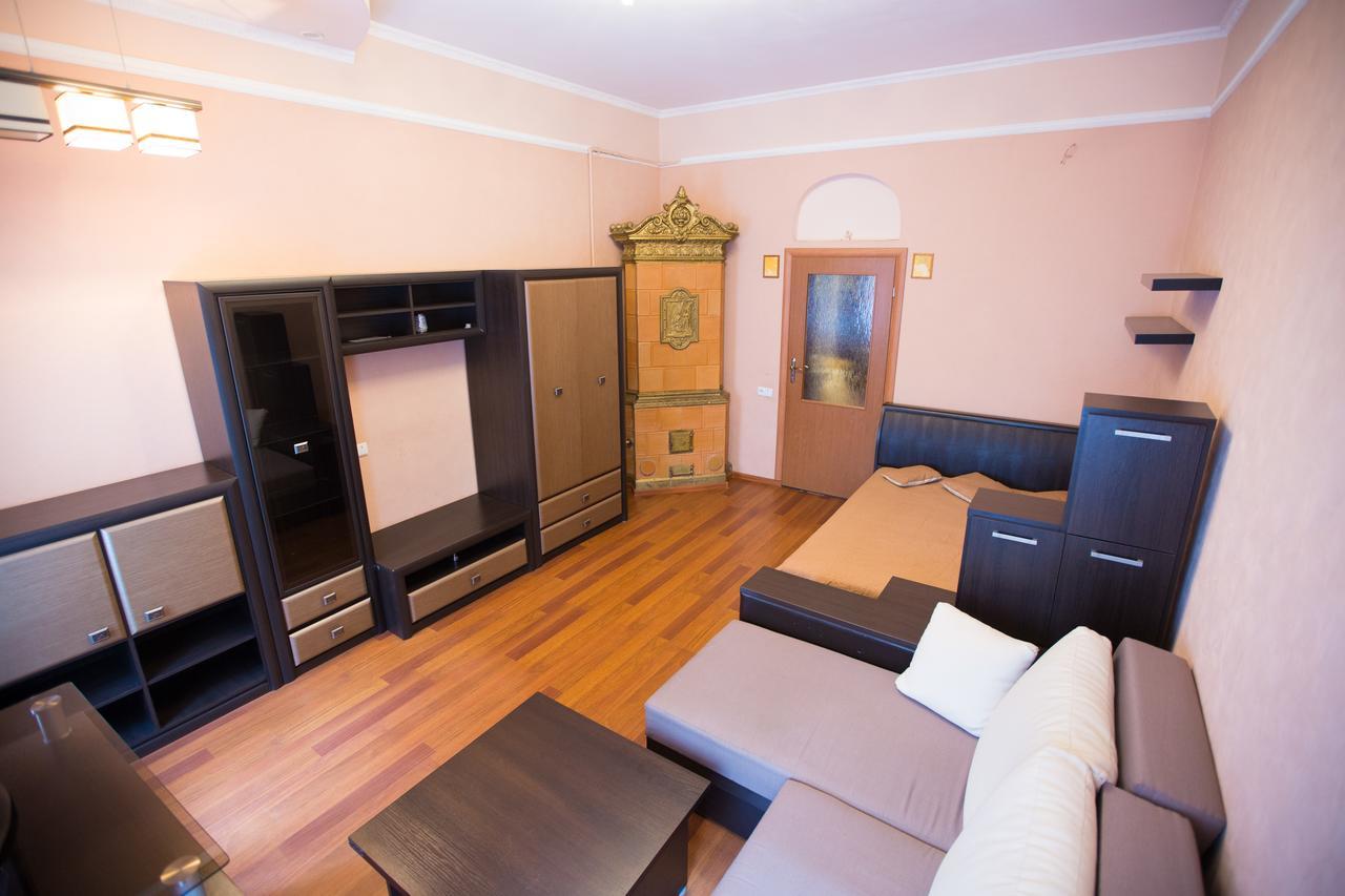 Apartment біля університету, івана франка квартири на вулиці огієнка 13 повноцінна для